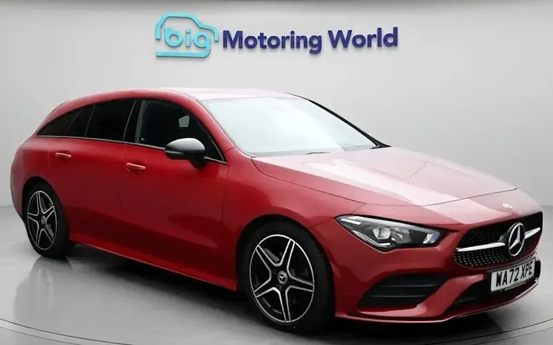 Usado Mercedes CLA180 Shooting Brake Executive 136 CV (100 kW) 2022 Familiar