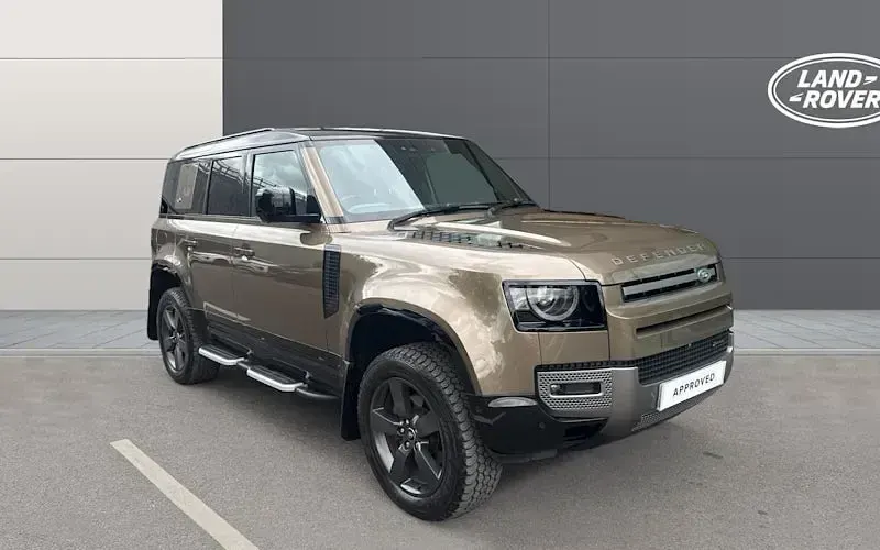 Used Land Rover Defender SE Dynamic 249 HP (183 kW) 2021 SUV