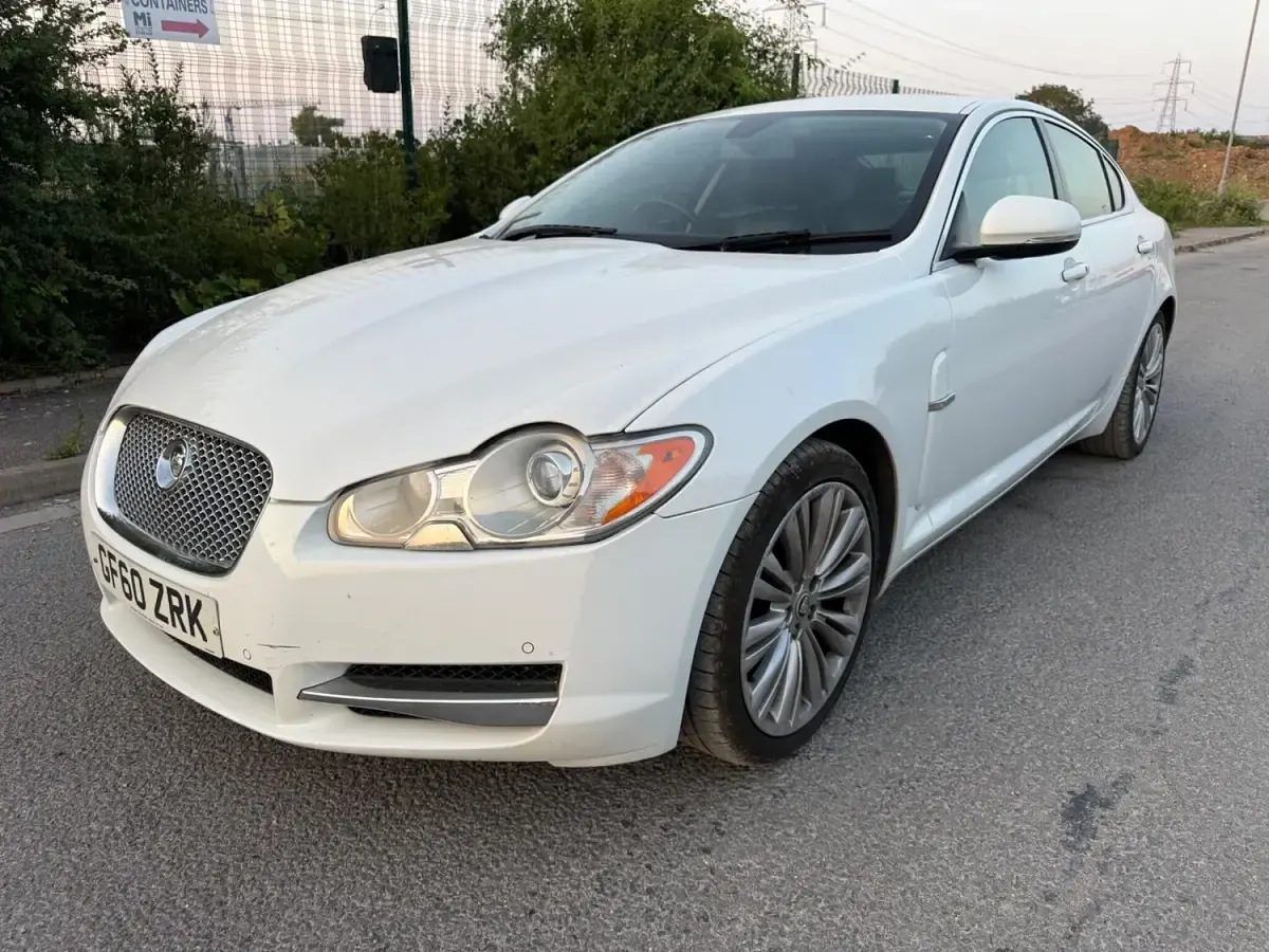Used Jaguar XF Premium Luxury 2010 White Sedan