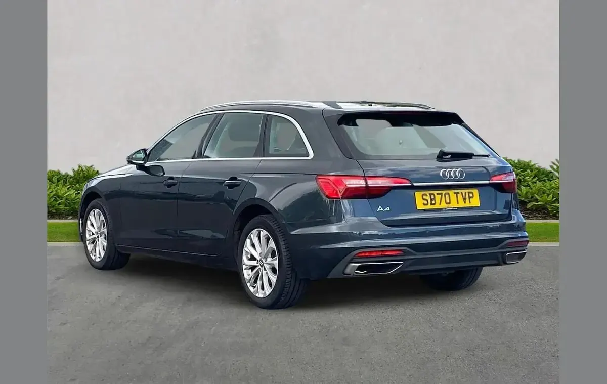 Used Audi A4 Business 163 HP (119 kW) 2021 Grey Estate
