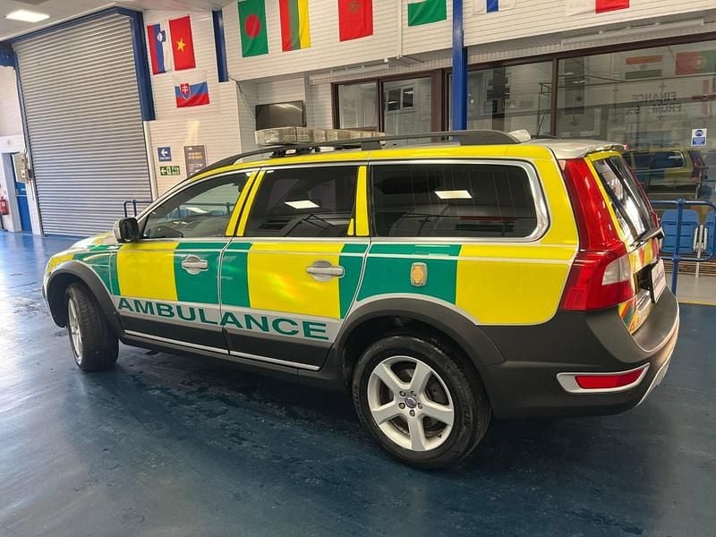 Used Volvo XC70 205 HP (150 kW) 2011 Silver Estate