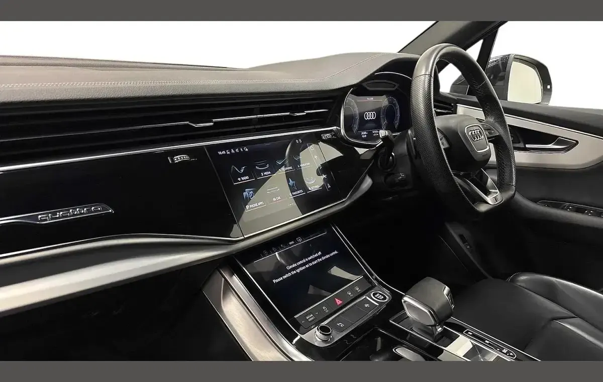 Used Audi Q7 S-Line 340 HP (250 kW) 2022 Black SUV