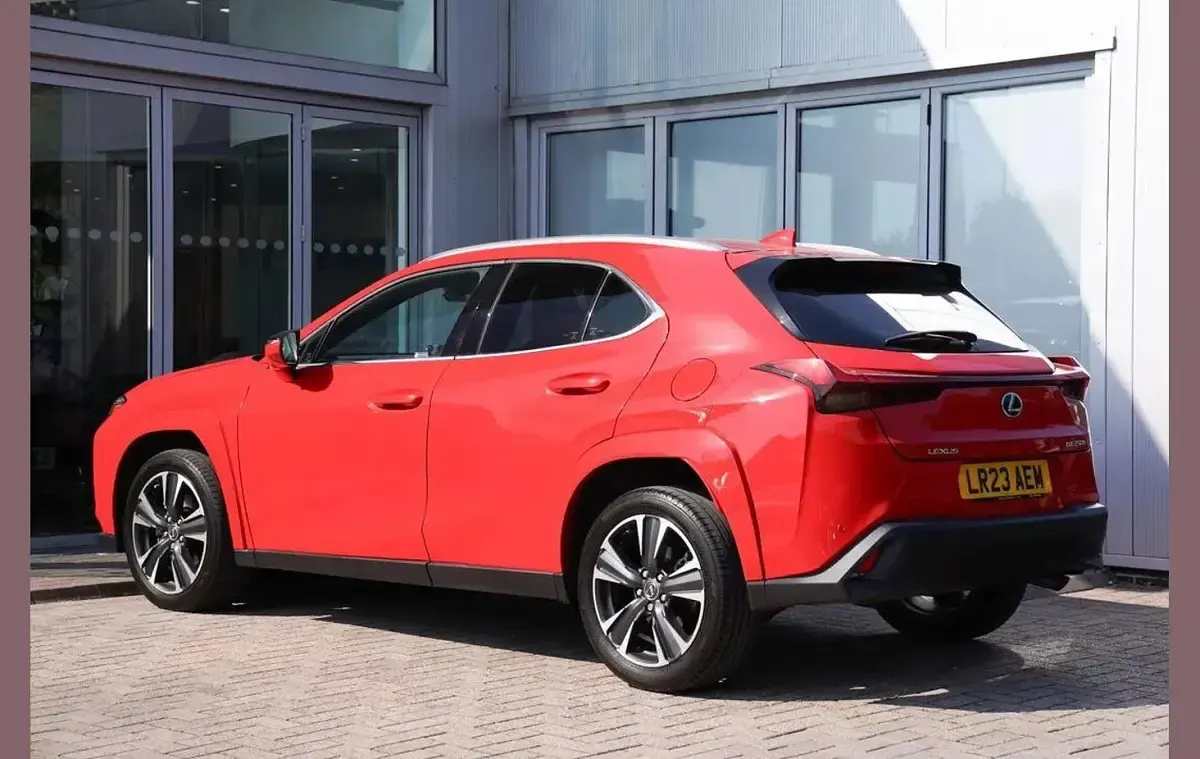Used Lexus UX 250h 180 HP (132 kW) 2023 Red SUV