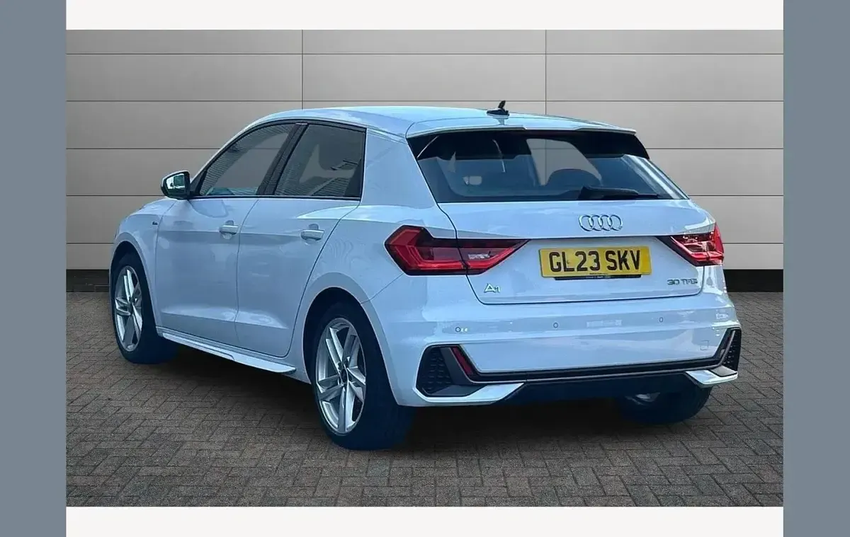 Used Audi A1 S-Line 110 HP (80 kW) 2023 White SUV