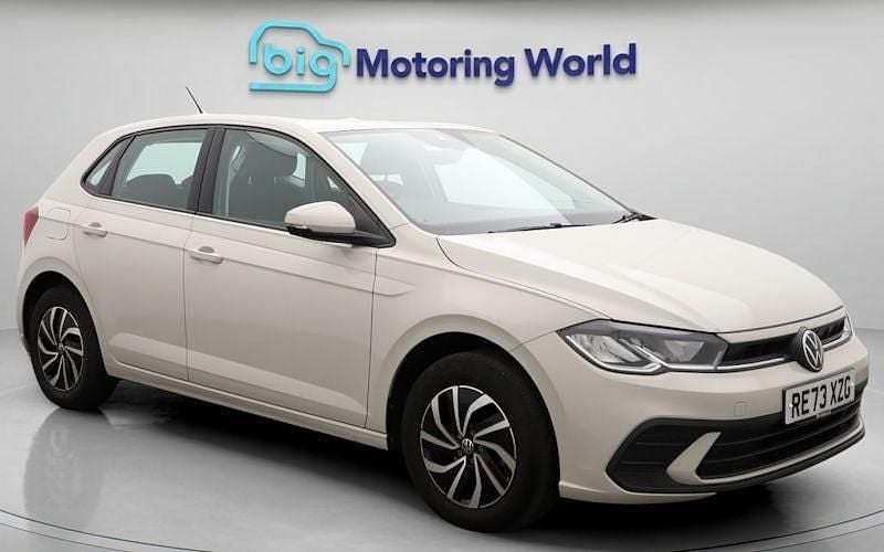 Used 2025 VW Polo Life Hatchback | £16,100 (Good price) - Image 1/4