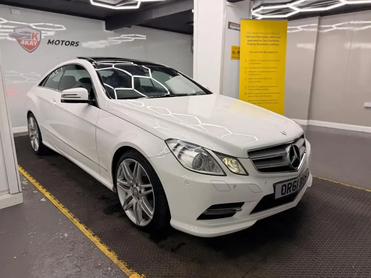 Used Mercedes E250 2013 White Coupe