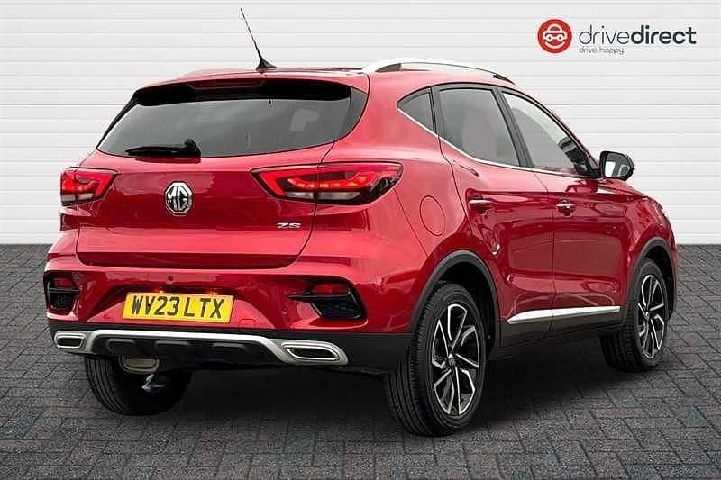 Used MG ZS Exclusive 111 HP (81 kW) 2023 Red SUV