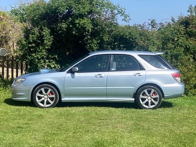 Begagnad Subaru Impreza 2007 Blå Kombi