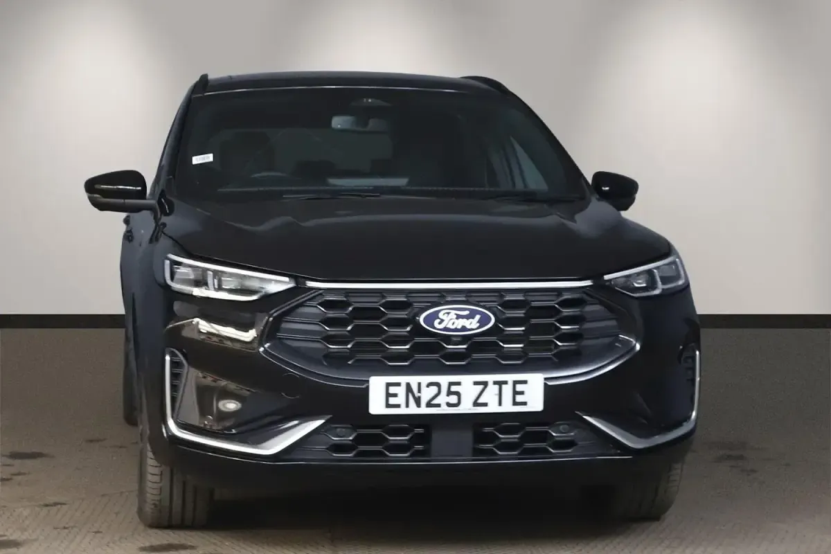 Used Ford Kuga ST-Line X 183 HP (134 kW) 2025 Black SUV