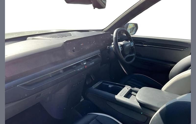 Used Kia EV9 GT-Line S 281 kW (383 HP) 2024 Grey SUV