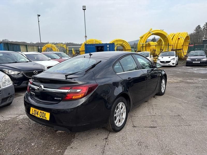Second-hand Vauxhall Insignia Design Edition 2014 Negru Hatchback