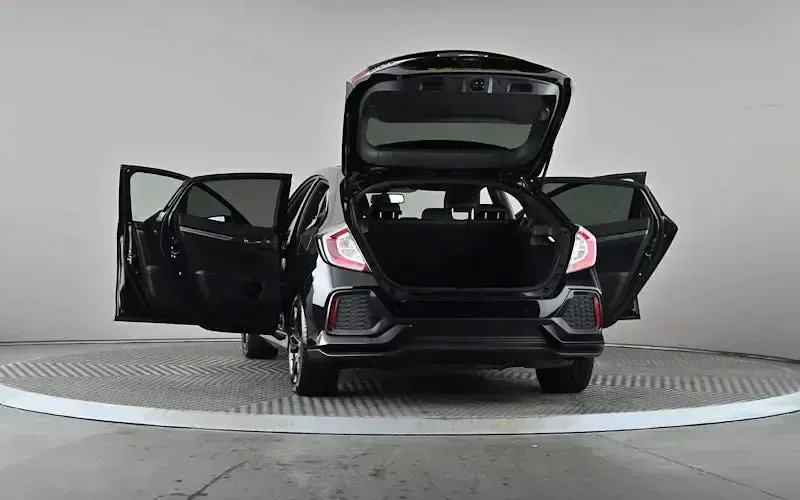 Used Honda Civic EX 126 HP (92 kW) 2019 Black Hatchback