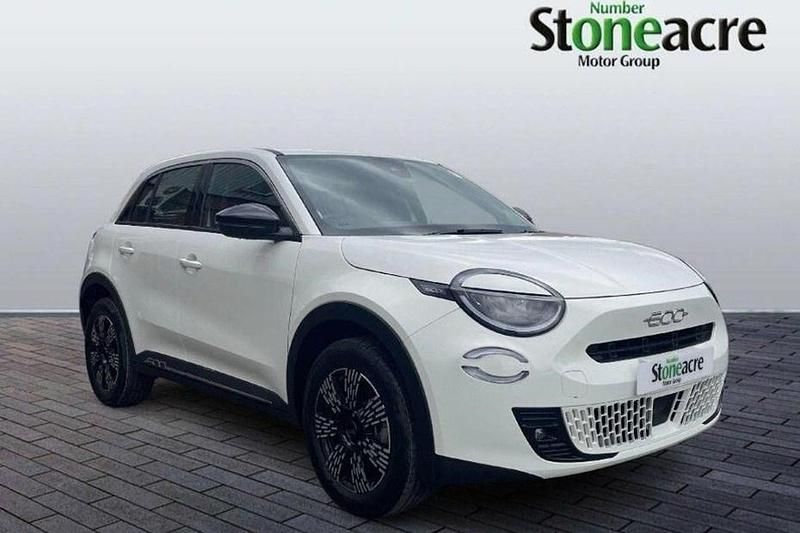 New Fiat 600 136 HP (100 kW) 2025 White SUV
