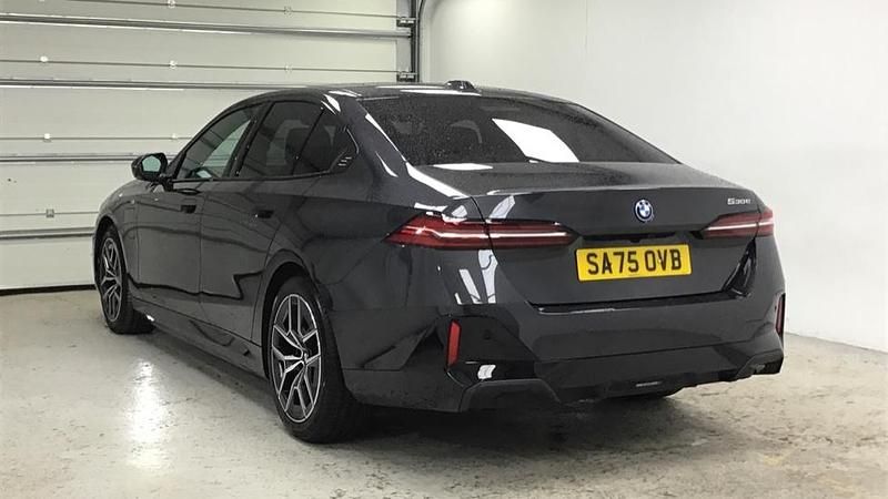 Used BMW 530e M Sport 295 HP (216 kW) 2025 Grey