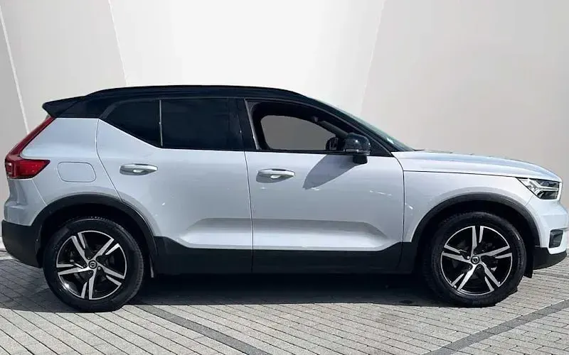 Used Volvo XC40 R-Design 150 HP (110 kW) 2020 SUV