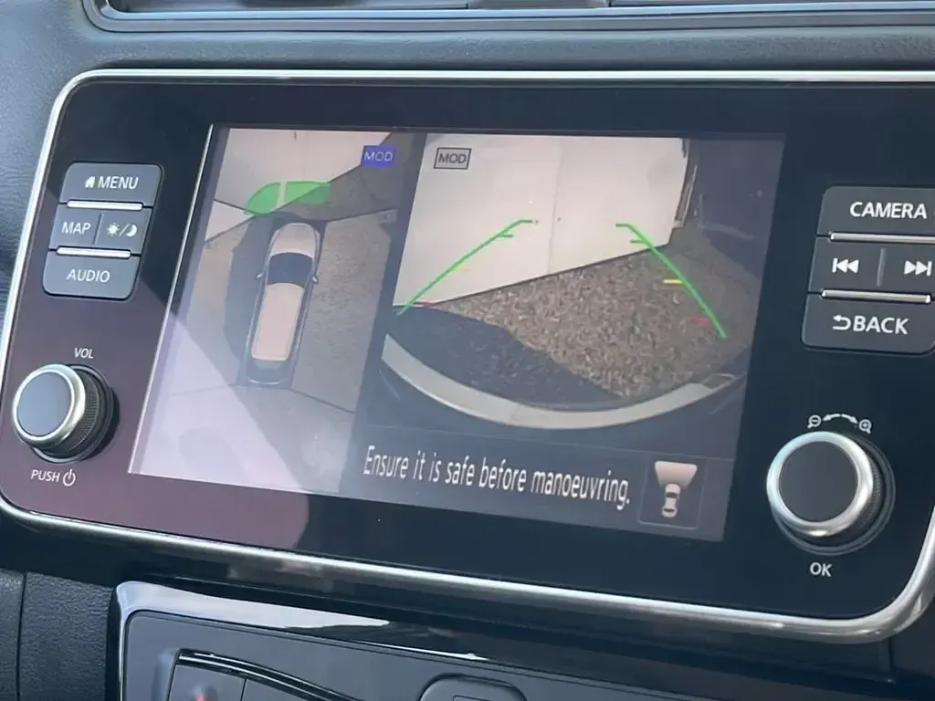 Used Nissan Leaf N-Connecta 110 kW (150 HP) 2019 Grey Hatchback