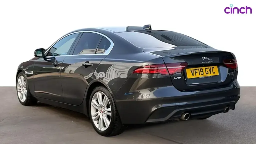 Used Jaguar XE SE 2019 Grey Sedan