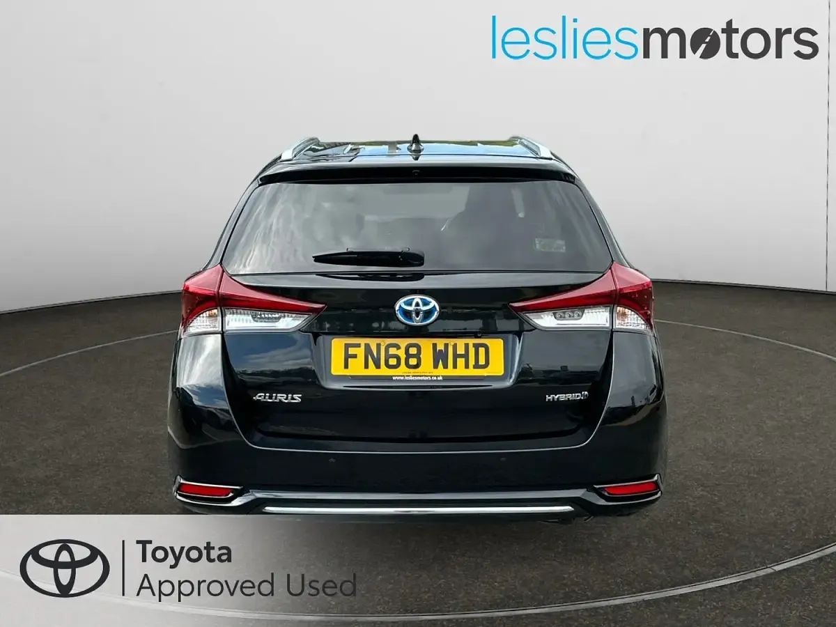 Used Toyota Auris Hybrid 2018 Black Estate