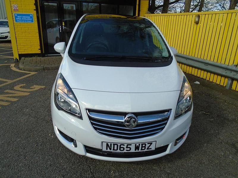 Used Vauxhall Meriva 120 HP (88 kW) 2016 White MPV