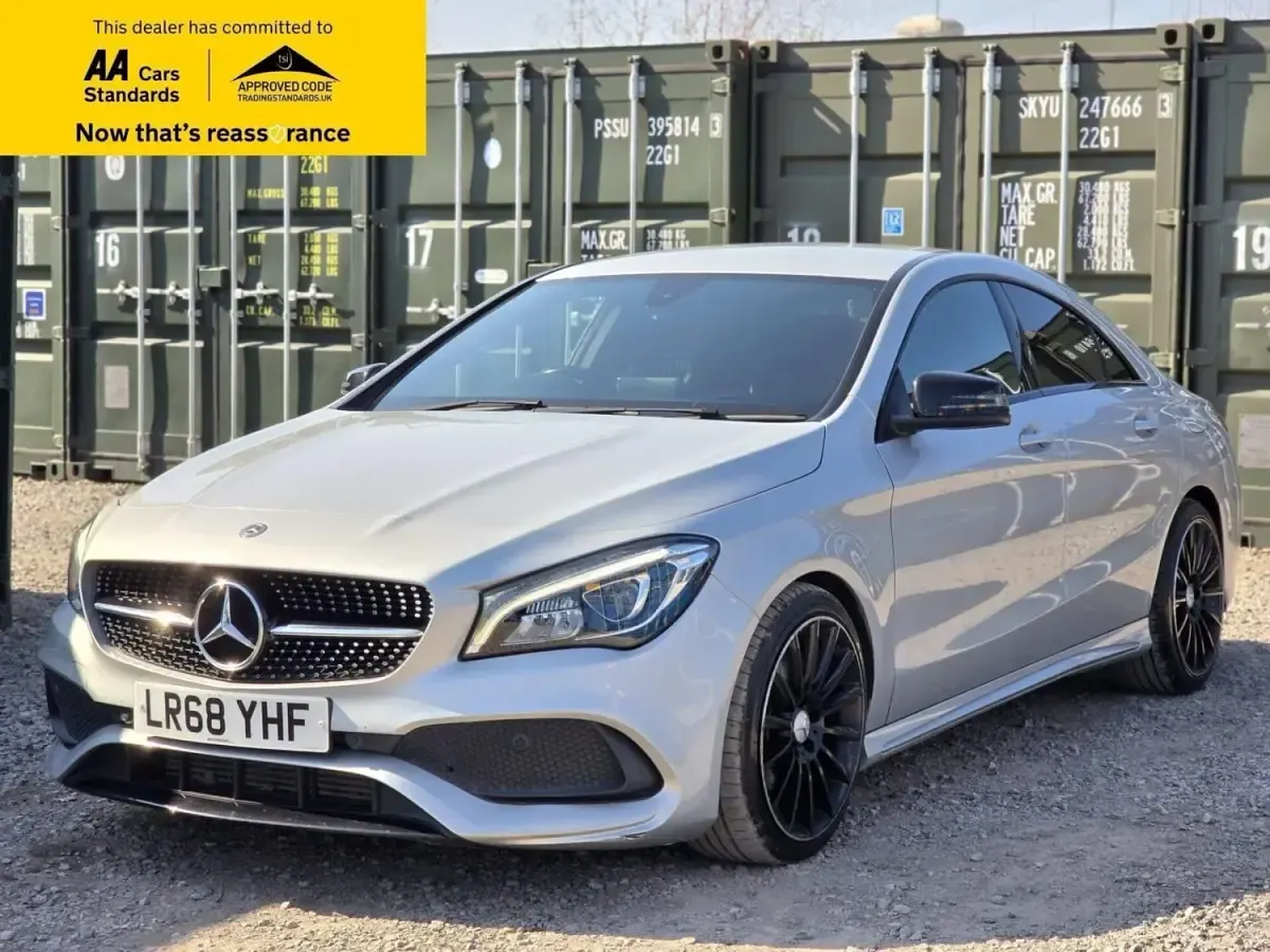 Usado Mercedes CLA220 AMG line 2018 Prateado Sedan