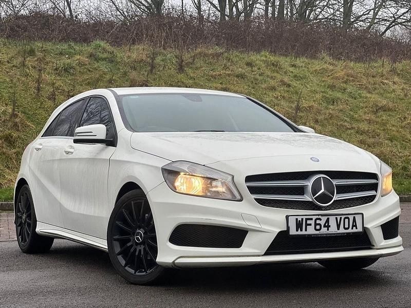 Used Mercedes A180 AMG 109 HP (80 kW) 2014 White Hatchback