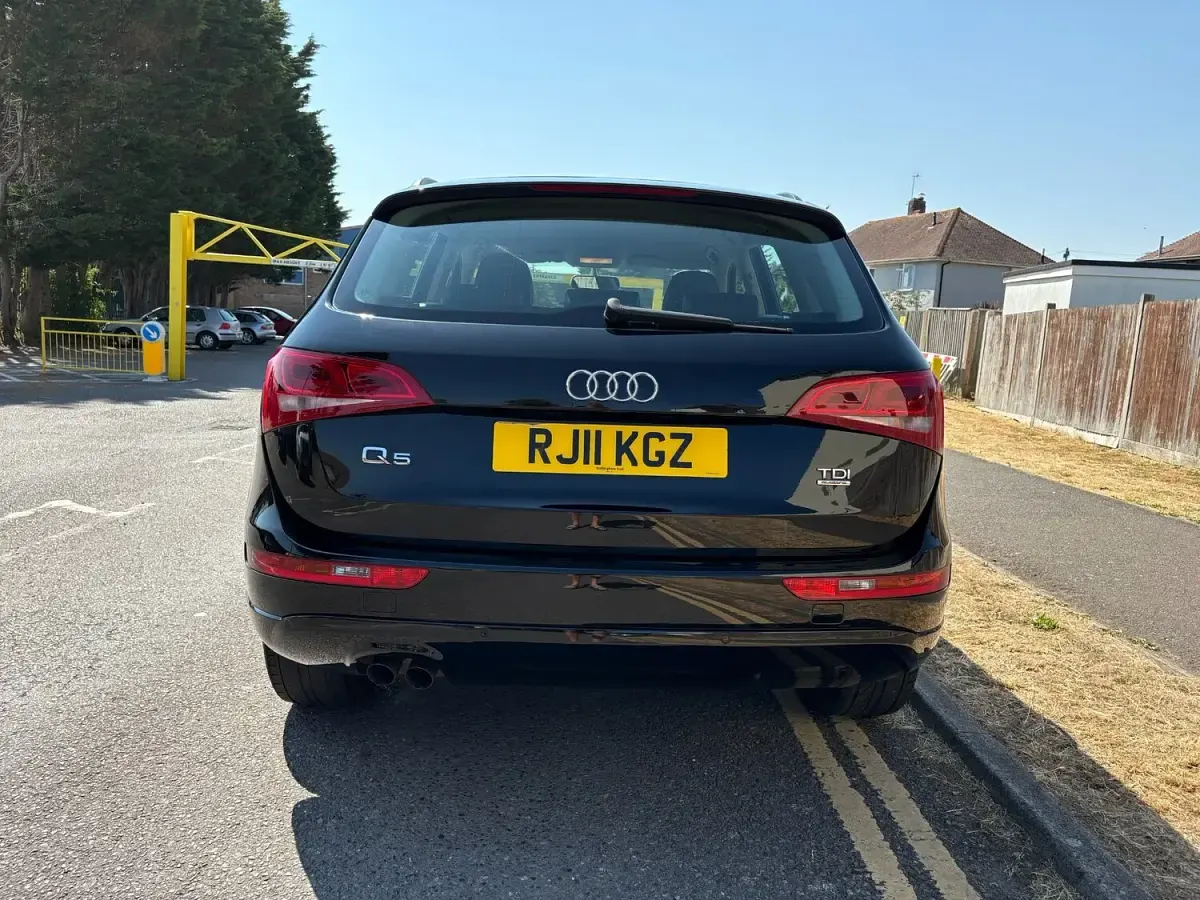 Used Audi Q5 2011 Black SUV