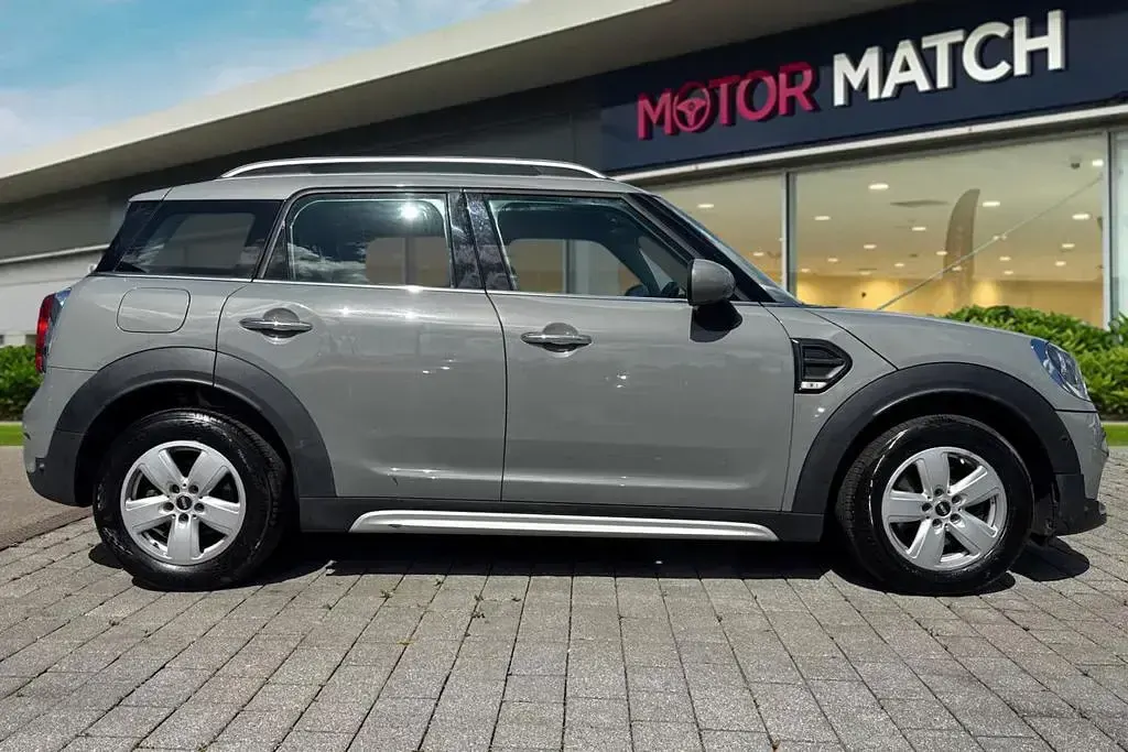 Used Mini Cooper D Countryman 2018 Grey SUV