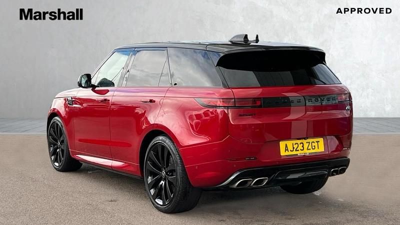 Second-hand Land Rover Range Rover Sport First Edition 530 CP (389 kW) 2023 Roșu SUV