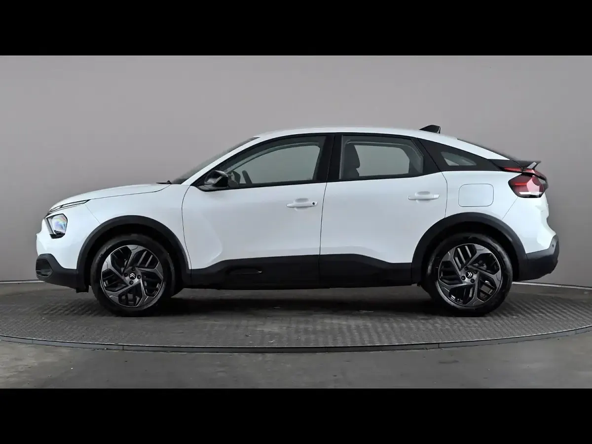 Used Citroën C4 PureTech 131 HP (96 kW) 2023 White SUV