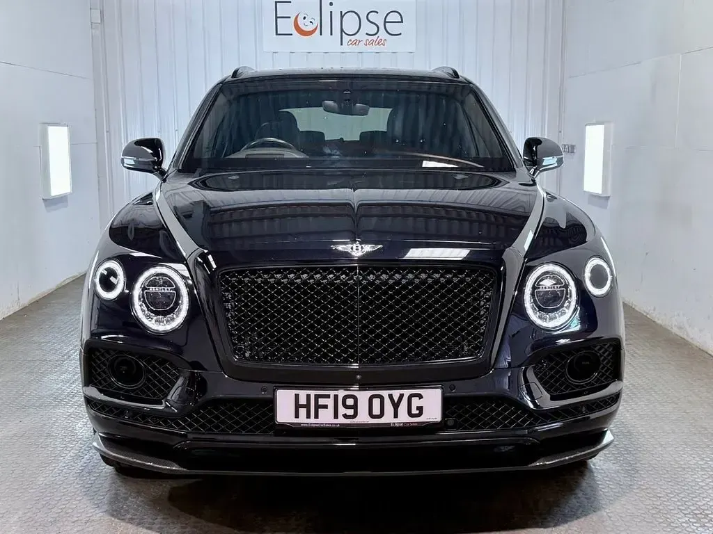 Used Bentley Bentayga 550 HP (404 kW) 2019 Black SUV