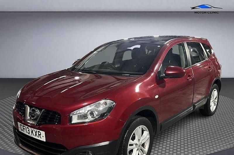 Used Nissan Qashqai +2 Acenta 117 HP (86 kW) 2013 Red SUV