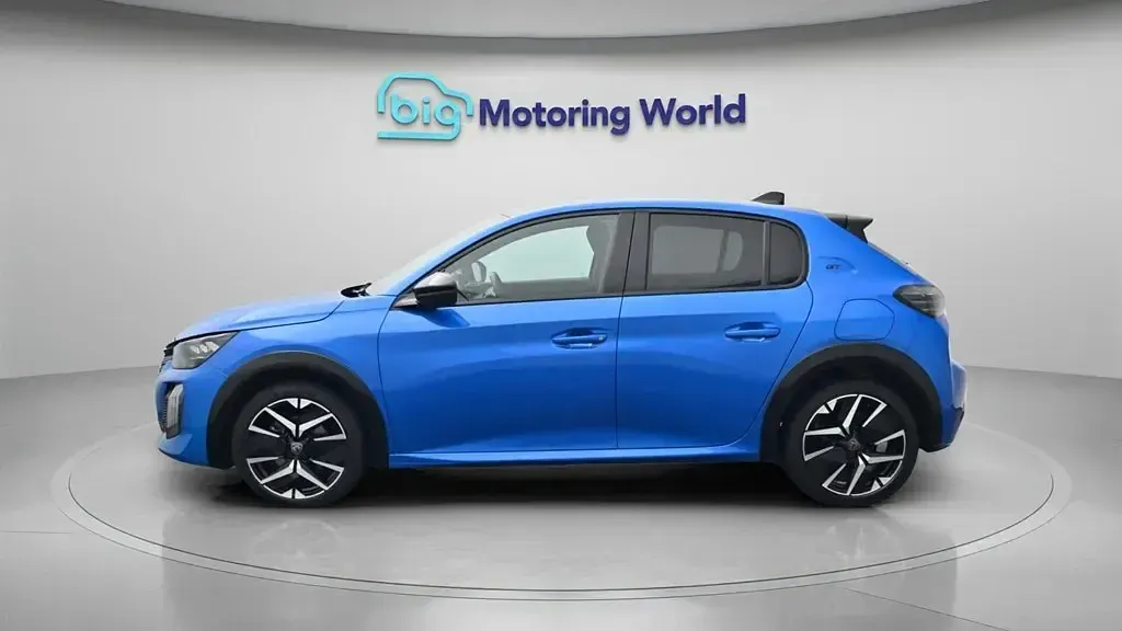 Used Peugeot 208 GT 100 HP (73 kW) 2024 Blue Hatchback