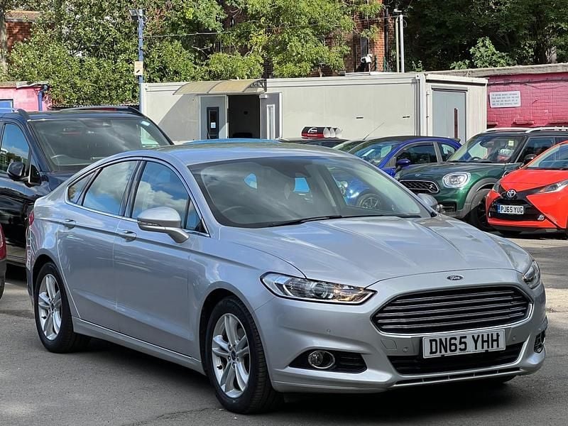 Silver Used 2015 Ford Mondeo Titanium Hatchback | £8,995 (Fair price) - Image 1/4