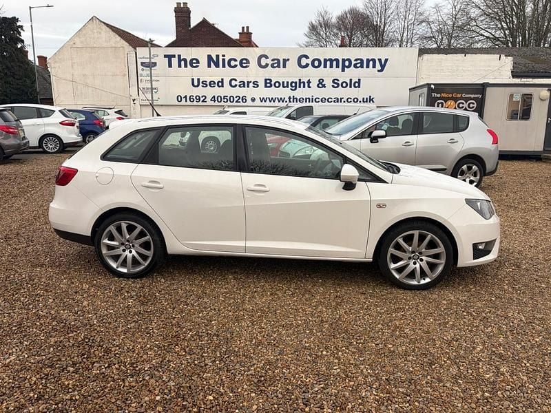 White Used 2015 Seat Ibiza ST FR Estate | £4,995 (Fair price) - Image 1/4
