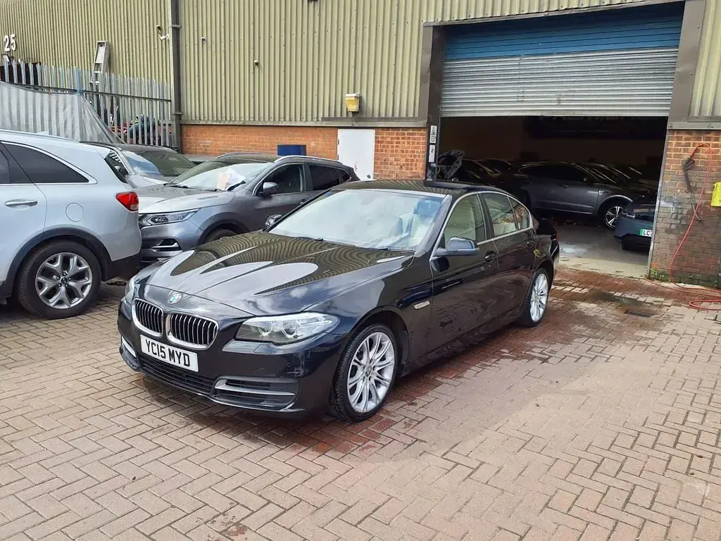 Used BMW 520 Comfort Edition 190 HP (139 kW) 2015 Black Sedan