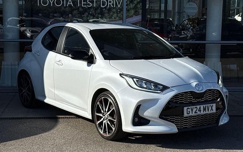 Used Toyota Yaris Hybrid Sport 131 HP (96 kW) 2026 Hatchback