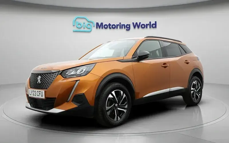 Used Peugeot 2008 Allure+ 101 HP (74 kW) 2023 Orange SUV