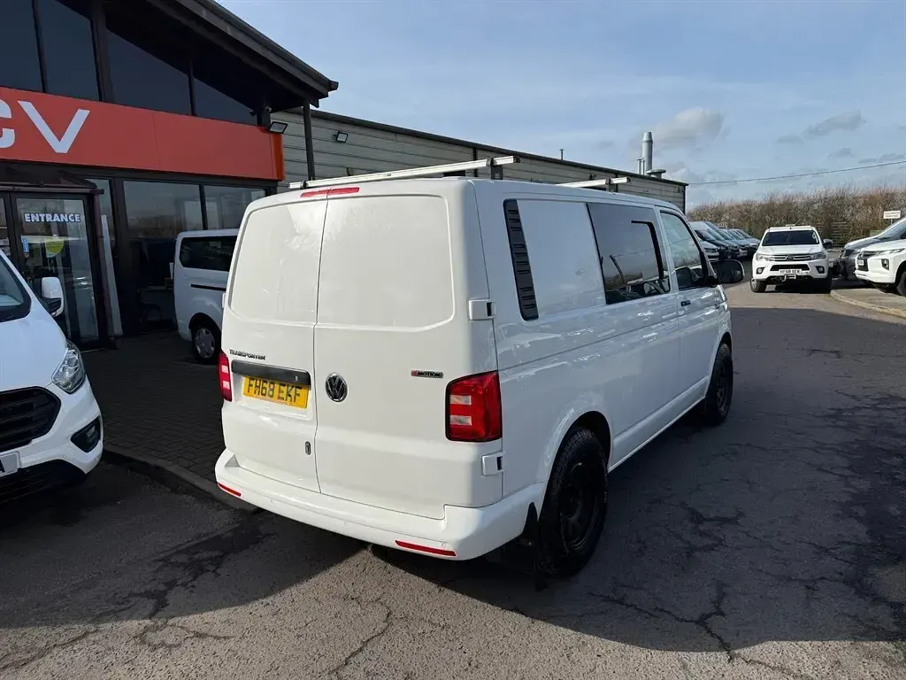 Begagnad VW Transporter 2019 Vit Van