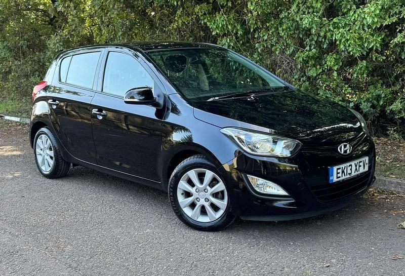 Black Used 2013 Hyundai i20 Active Hatchback | £2,895 (Fair price) - Image 1/4