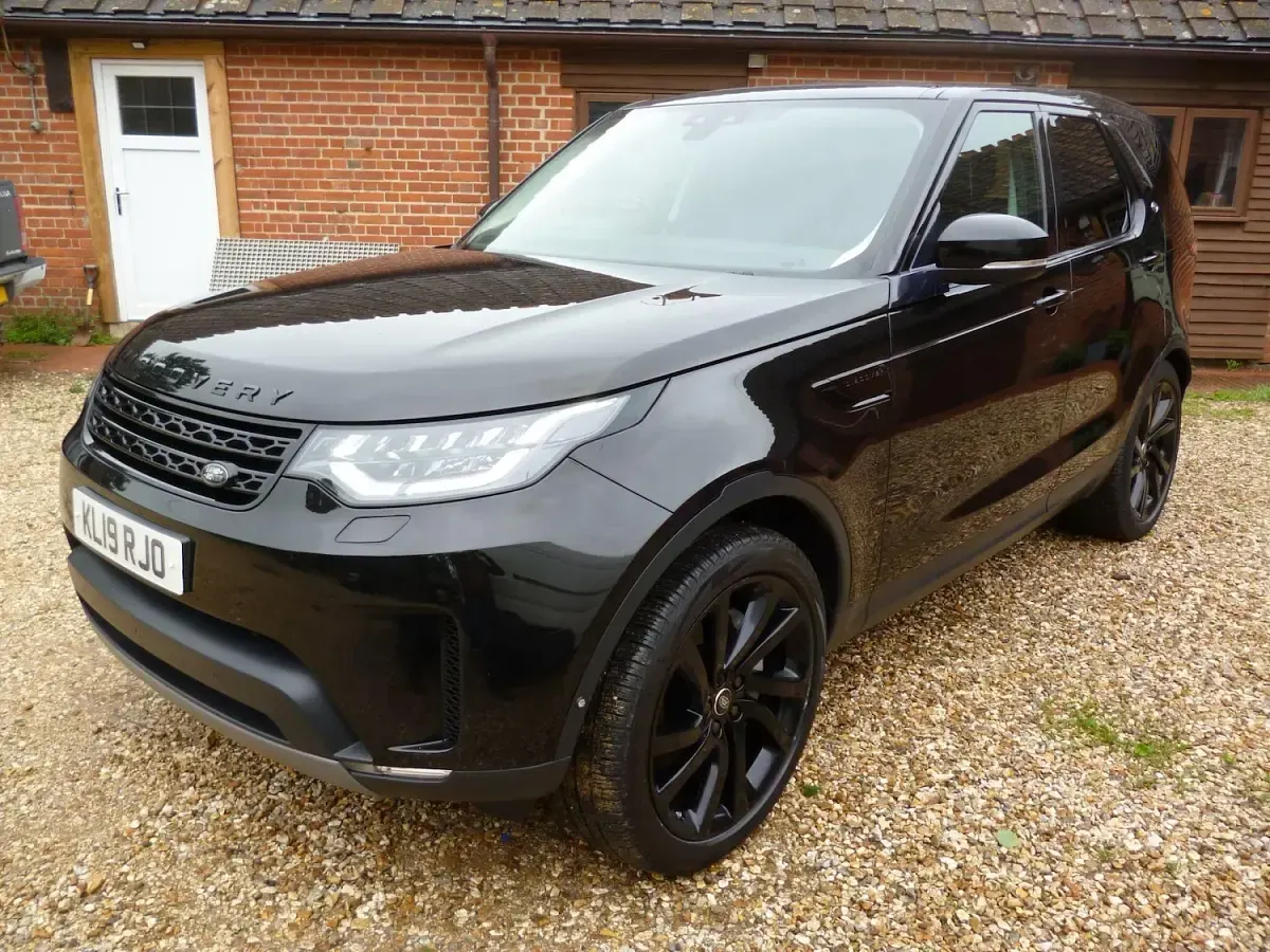 Used Land Rover Discovery 5 HSE Luxury 2019 Black SUV