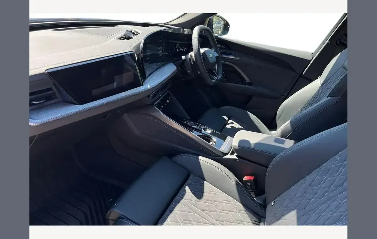 Used Audi Q5 Comfort 204 HP (150 kW) 2026 Blue SUV