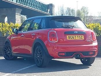 Used Mini Cooper S 170 HP (125 kW) 2017 Red Hatchback