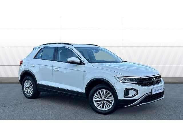 White Used 2022 VW T-Roc Life SUV | £17,928 (Fair price) - Image 1/4