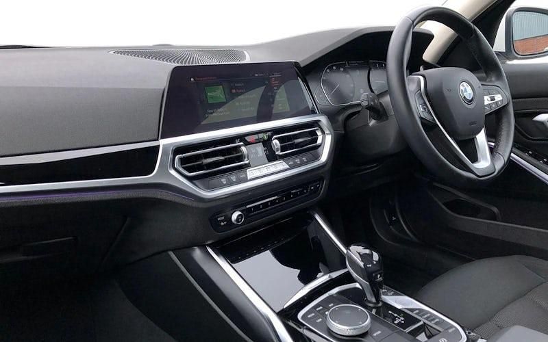 Used BMW 320 Comfort Edition 184 HP (135 kW) 2021 White Sedan