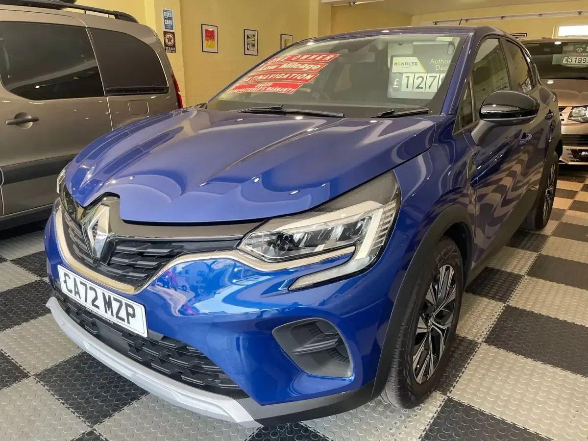 Used Renault Captur Evolution 91 HP (66 kW) 2022 Blue SUV