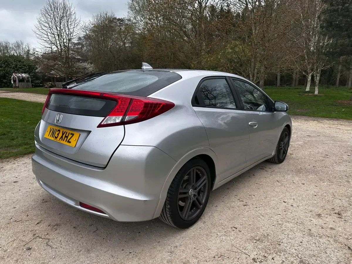 Used Honda Civic 2013 Silver Hatchback