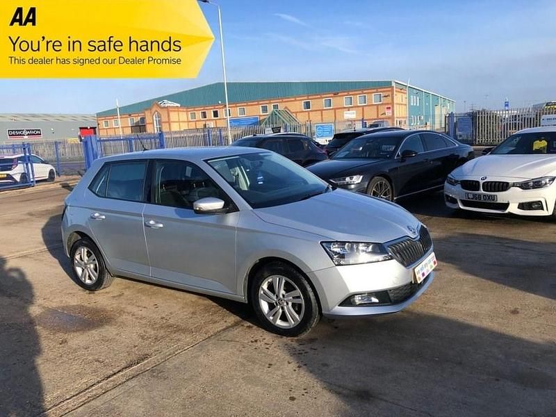 Used Skoda Fabia SE 95 HP (69 kW) 2019 Silver Hatchback