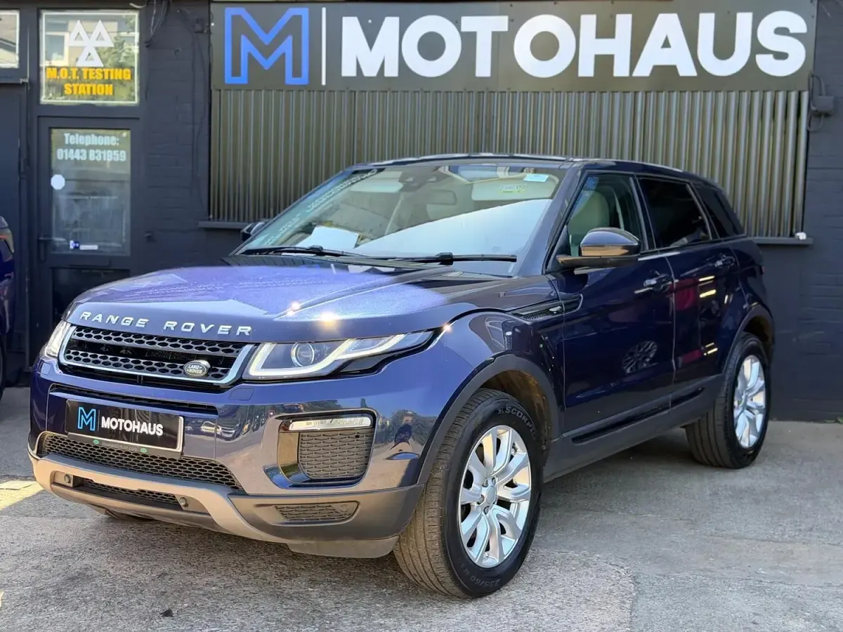 Used Land Rover Range Rover evoque SE 2017 Blue Estate
