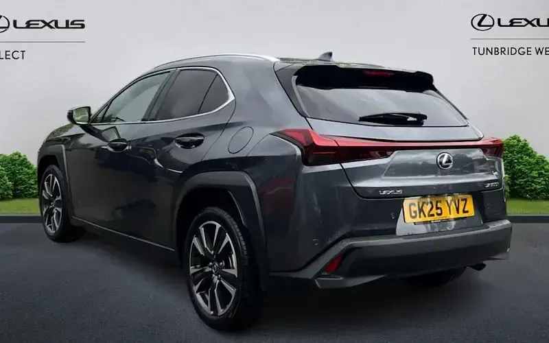 Used Lexus UX 300h 199 HP (146 kW) 2026 SUV