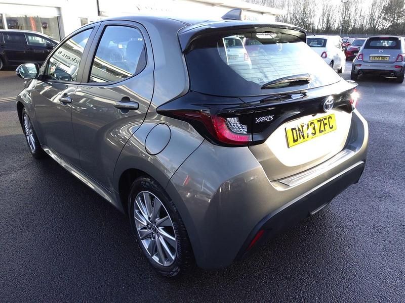 Used Toyota Yaris Hybrid 2023 Bronze Hatchback